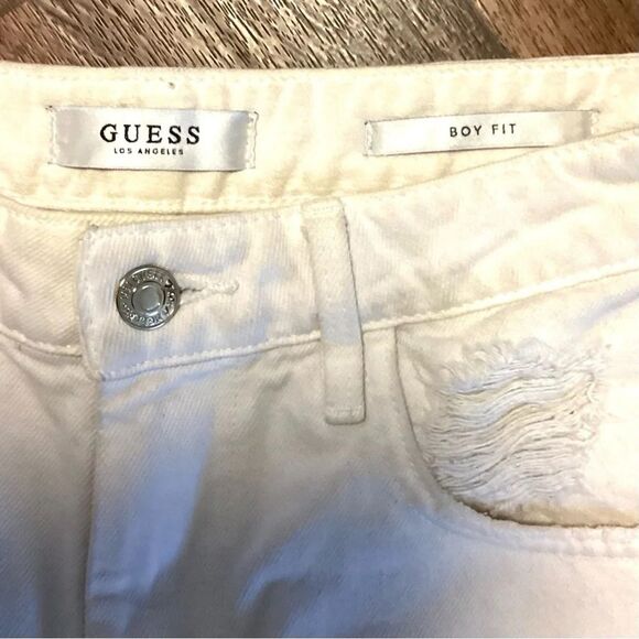 GUESS Women's Boy Fit Destroyed Denim Shorts Off-white Size‎ 25 - Picture 9 of 13